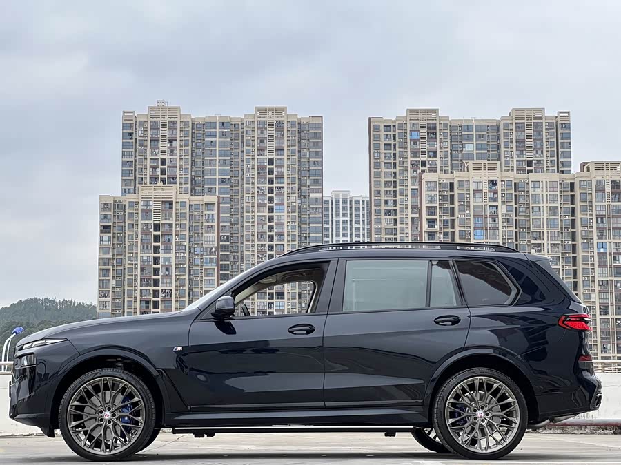 BMW X7 2022 #13 BMW X7 2022 car image #13