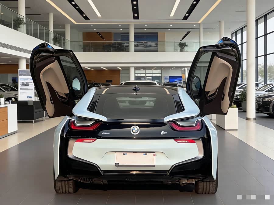 BMW i8 2015 car image #13