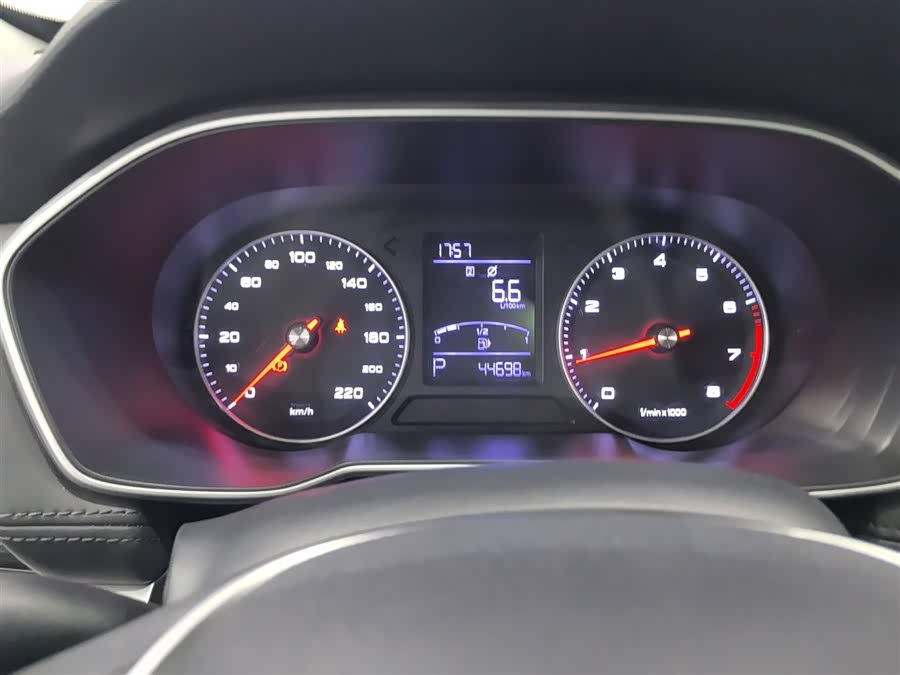 Roewe RX3 2020 изображение автомобиля #13