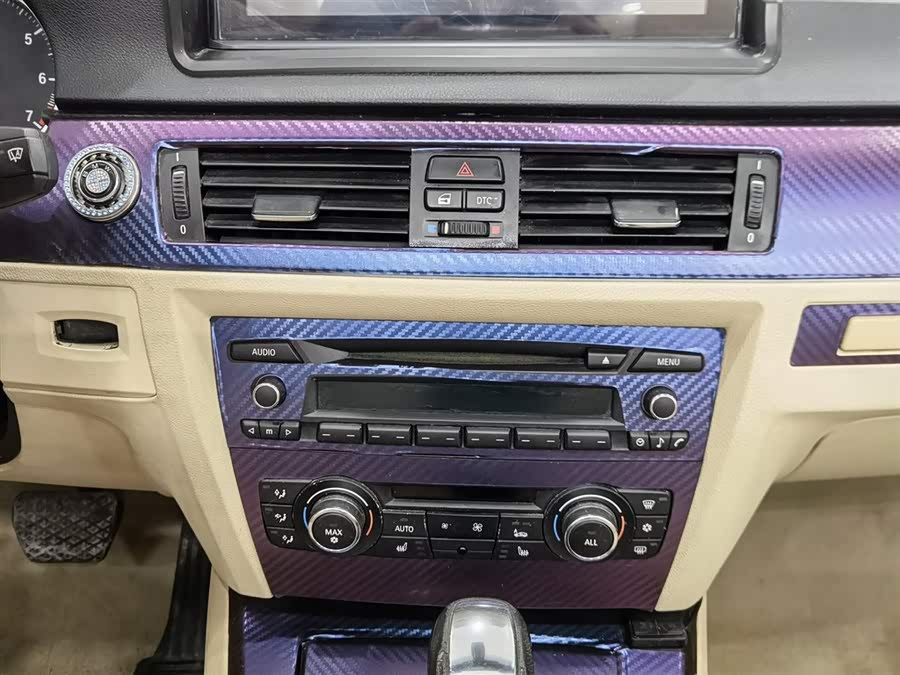 BMW 3 Series (Imported) 2010 car image #13