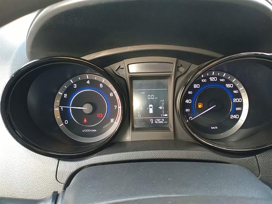 Changan CS15 2017 صورة سيارة #13