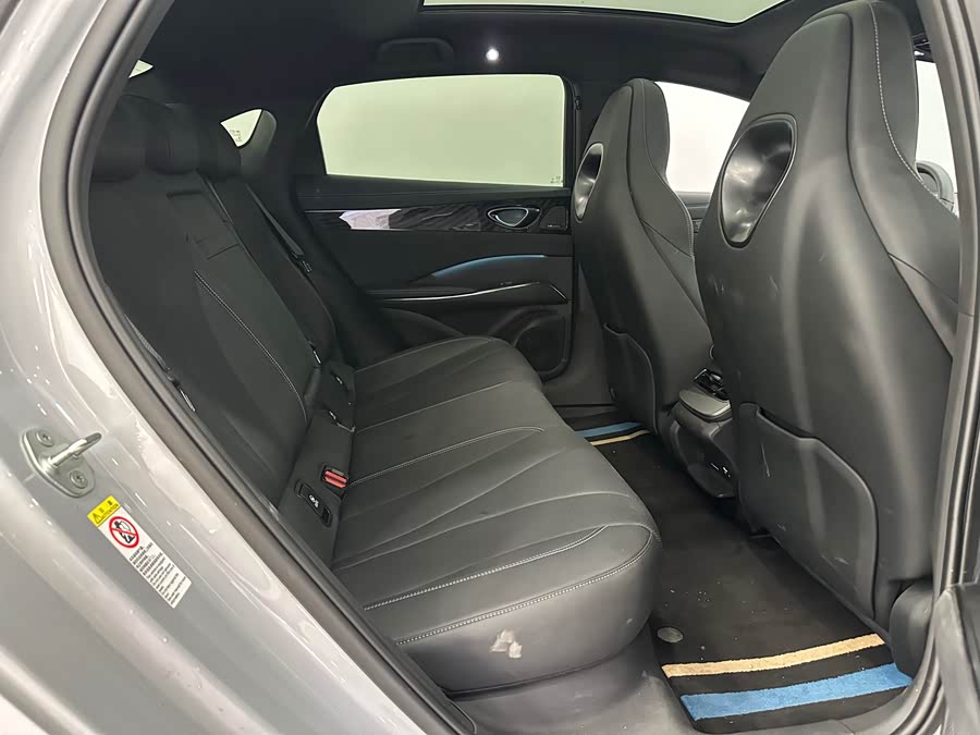 BYD Seal 2025 car image #13