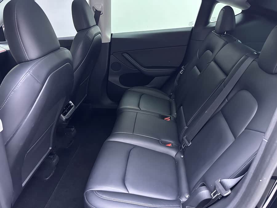 Tesla Model Y 2023 #13 Tesla Model Y 2023 car image #13