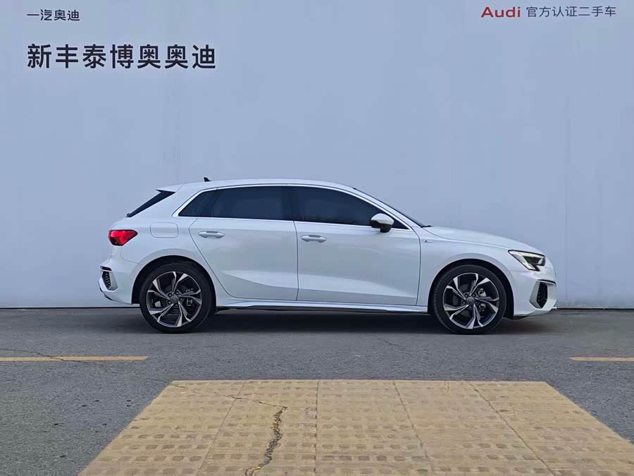Audi A3 2021 car image #13
