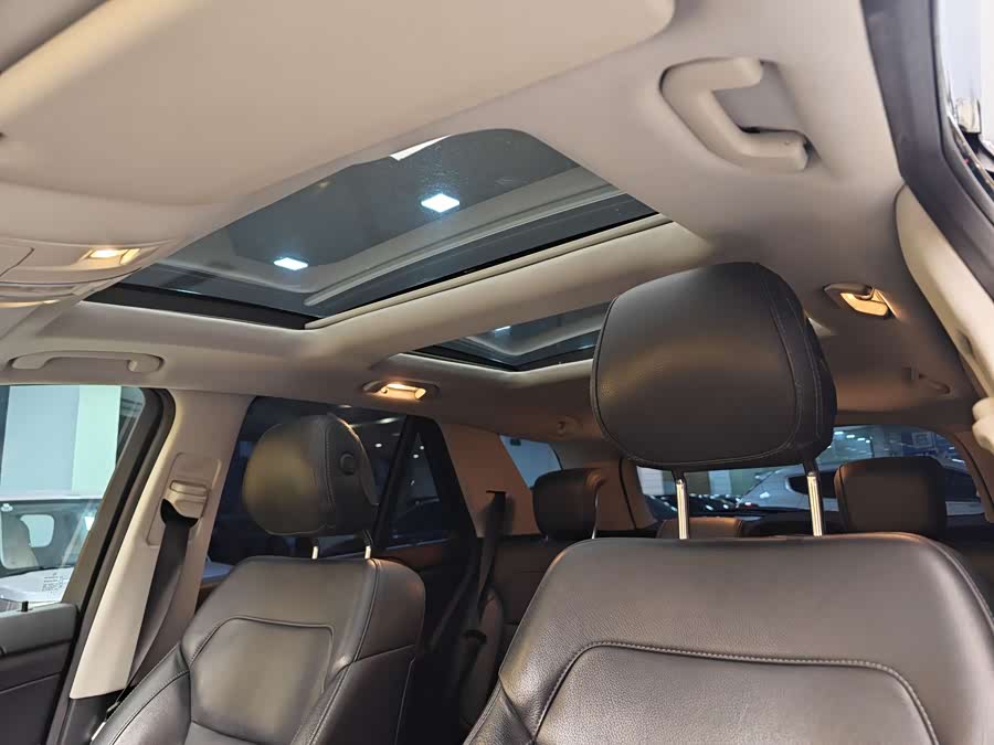 Mercedes-Benz GLE Class 2016 car image #13