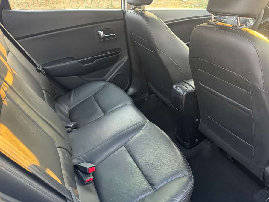 Kia K2 2013 image de voiture #13