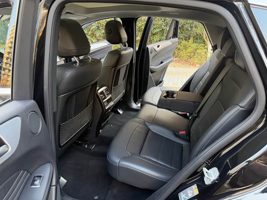 Mercedes-Benz GLE Coupe 2017 #13 Mercedes-Benz GLE Coupe 2017 car image #13