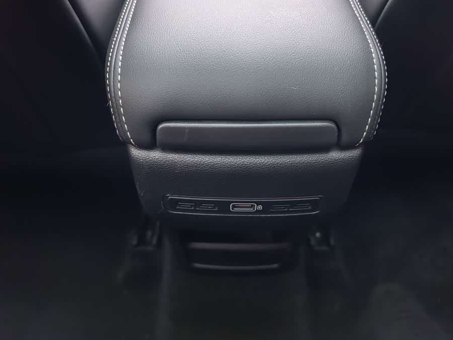 GEELY Coolray 2019 car image #13