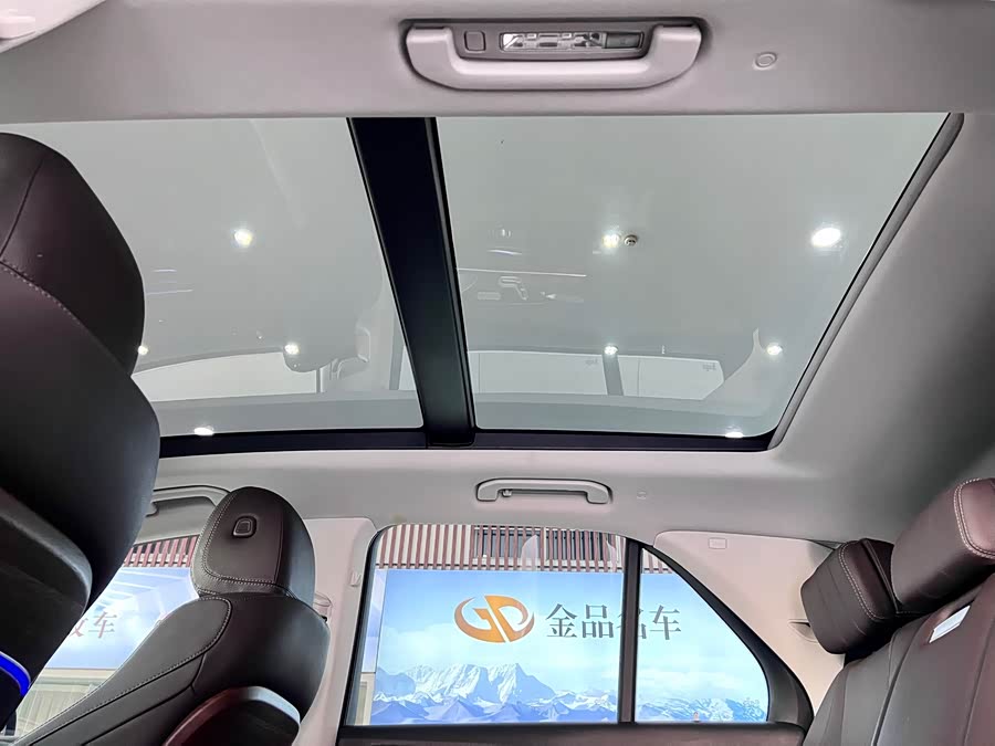 Mercedes-Benz GLE Class 2021 #13 Mercedes-Benz GLE Class 2021 car image #13