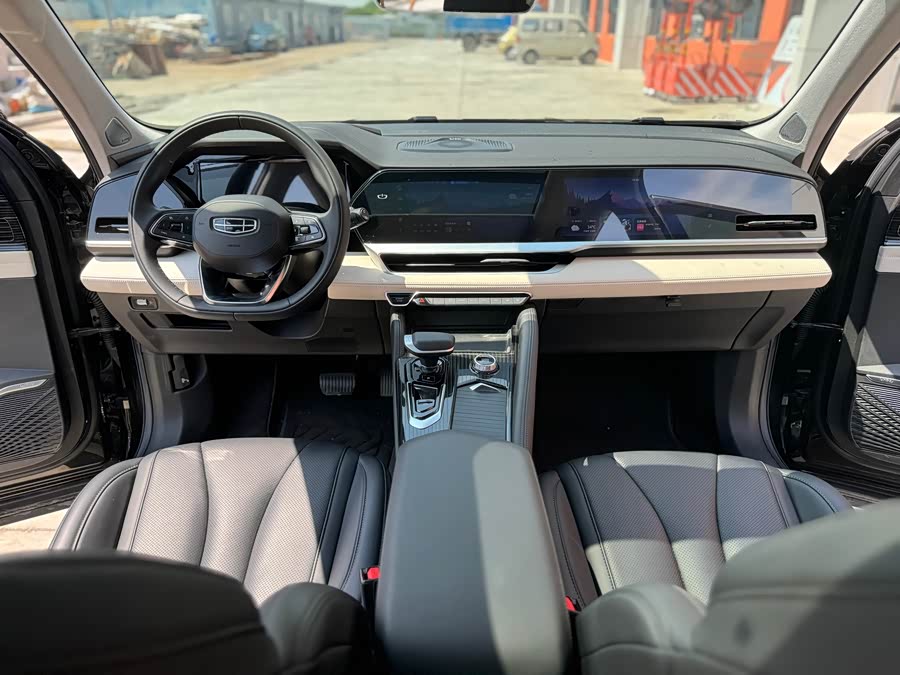 GEELY Monjaro 2023 car image #13