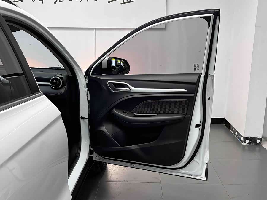 MG ZS 2022 car image #13