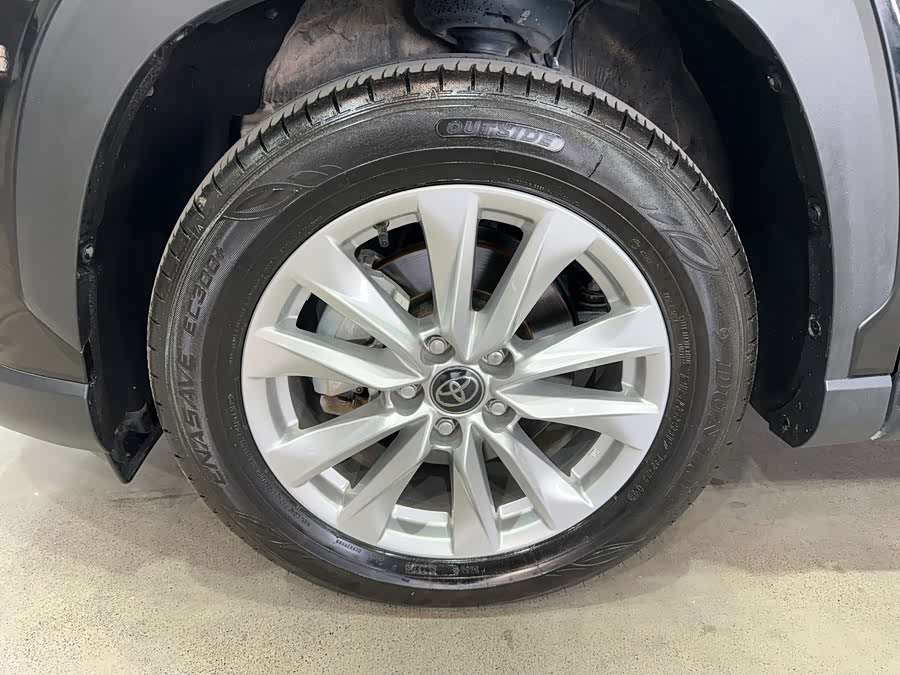 Toyota Corolla Cross 2024 immagine di auto #13