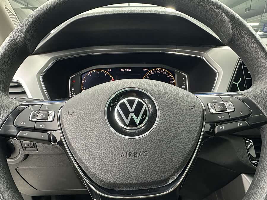 Volkswagen T-Cross 2022 #13 Volkswagen T-Cross 2022 car image #13