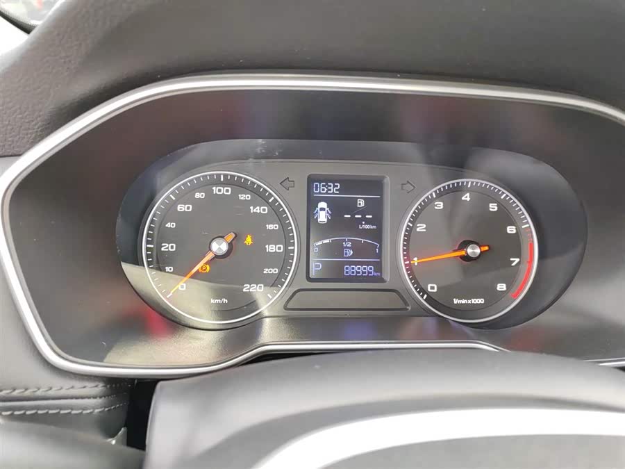 Roewe RX3 2018 изображение автомобиля #13