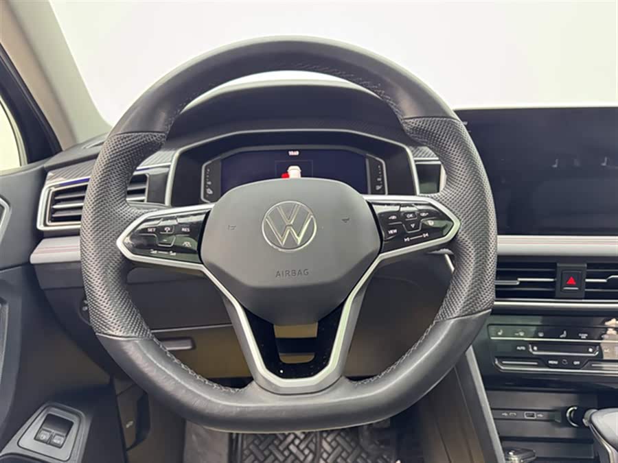 Volkswagen Tiguan L New Energy 2023 #13 Volkswagen Tiguan L New Energy 2023 car image #13