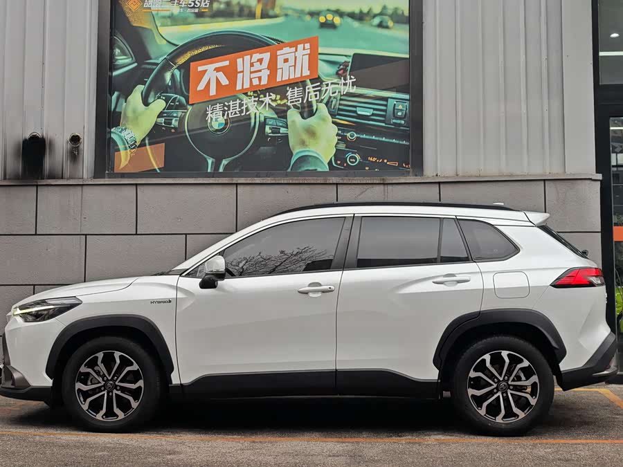 Toyota Frontlander 2023 car image #13