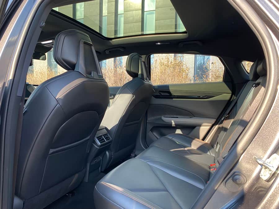 Changan UNI-V 2022 car image #13