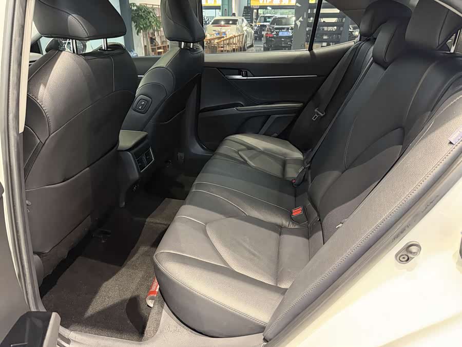 Toyota Camry 2022 #13 Toyota Camry 2022 car image #13