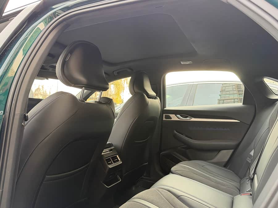 GEELY Preface 2024 car image #13