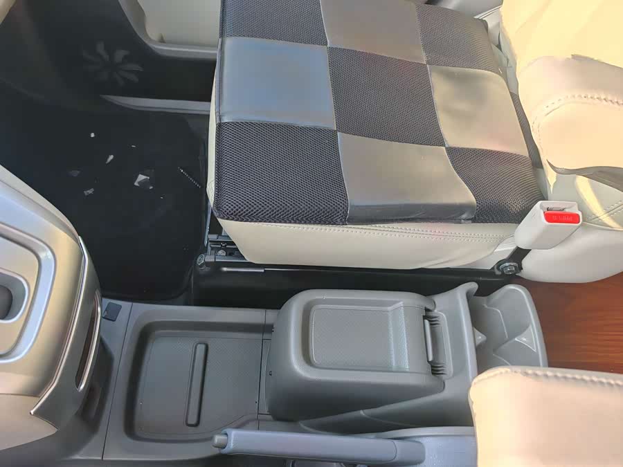 日产 日产NV200 2017 汽车图片 #13