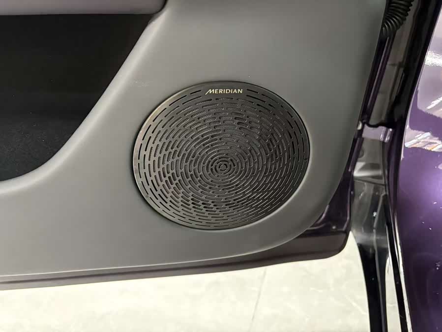 Avatr 07 2024 car image #13