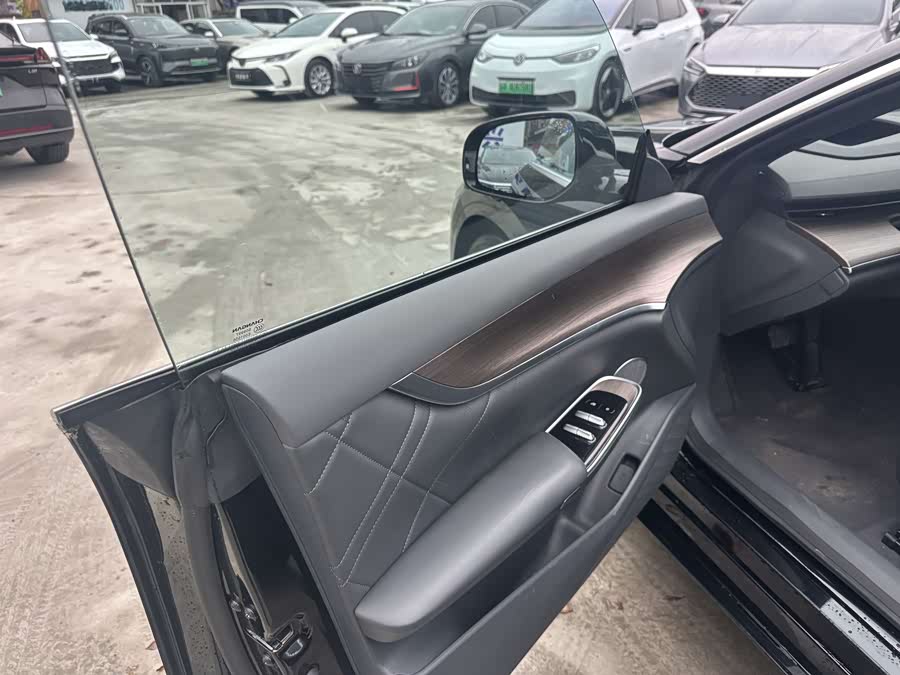 Volkswagen 2024 car image #13