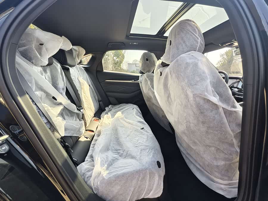 GEELY Preface 2025 car image #13