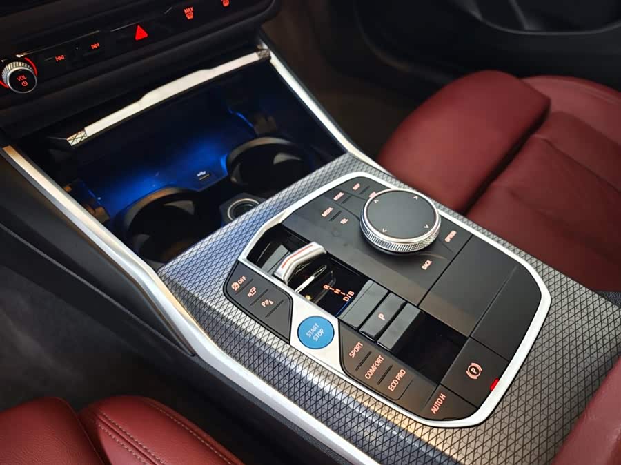 BMW i3 2024 car image #13