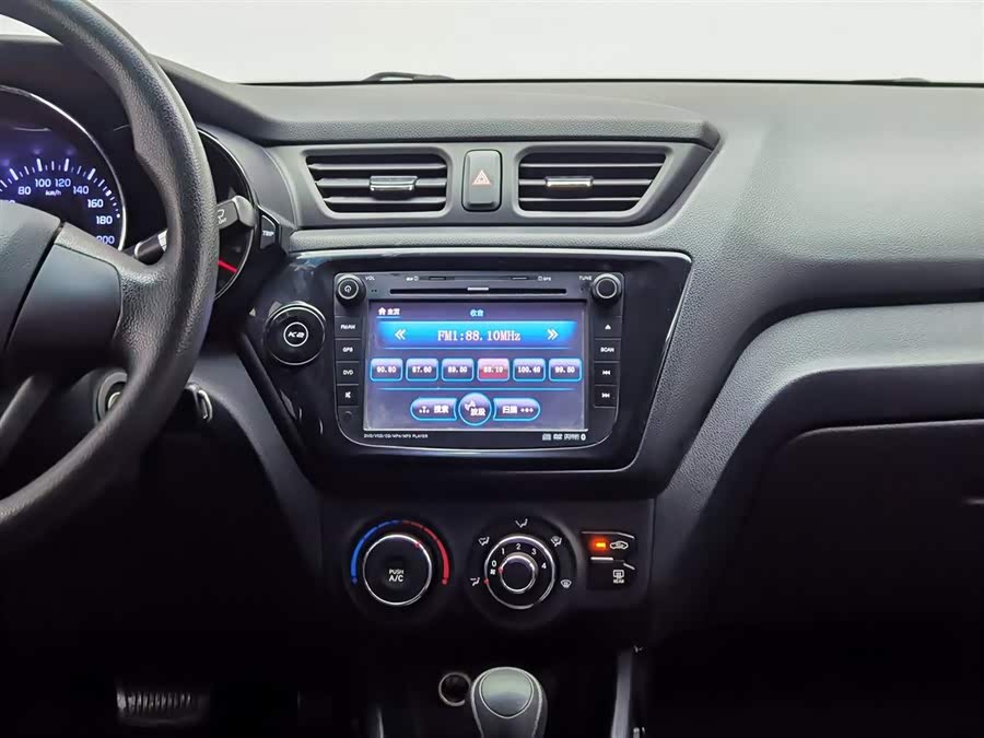 Kia K2 2013 image de voiture #13