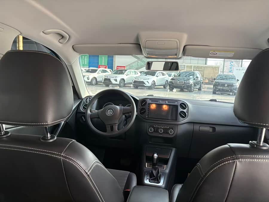 Volkswagen Tiguan 2017 car image #13