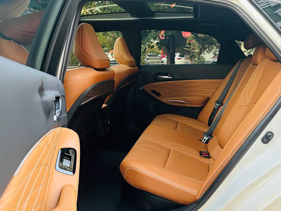 Toyota Avalon 2025 car image #13