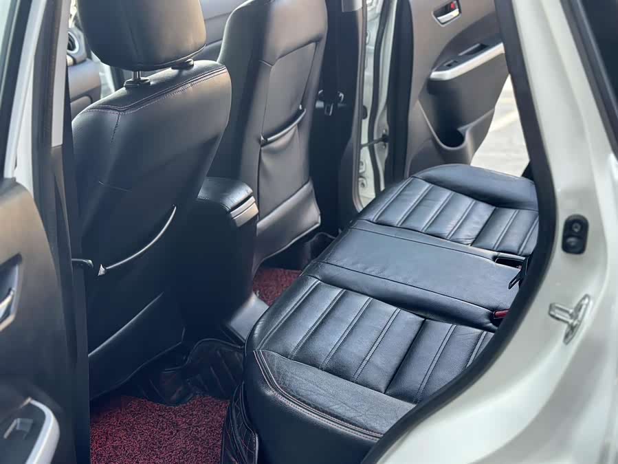 Suzuki Vitara 2016 image de voiture #13