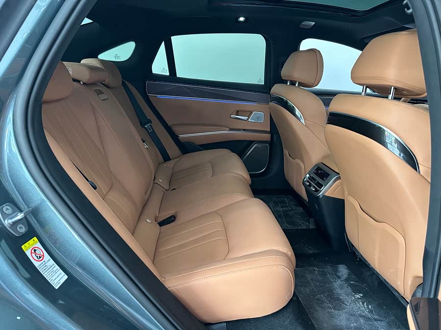 BYD HanL 2025 صورة سيارة #13