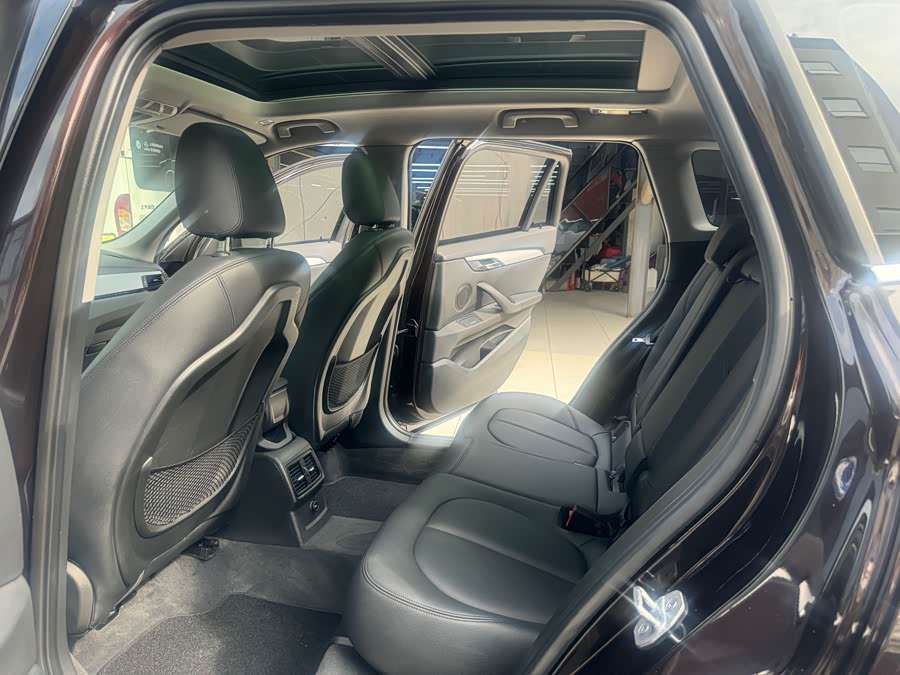 BMW X1 2018 car image #13
