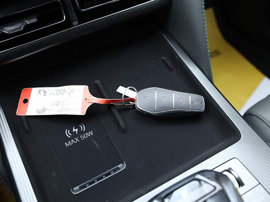 BYD SongL DM-i 2025 car image #13