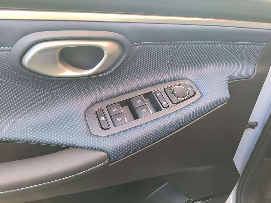 GAC Trumpchi GS3 2025 #13 GAC Trumpchi GS3 2025 car image #13