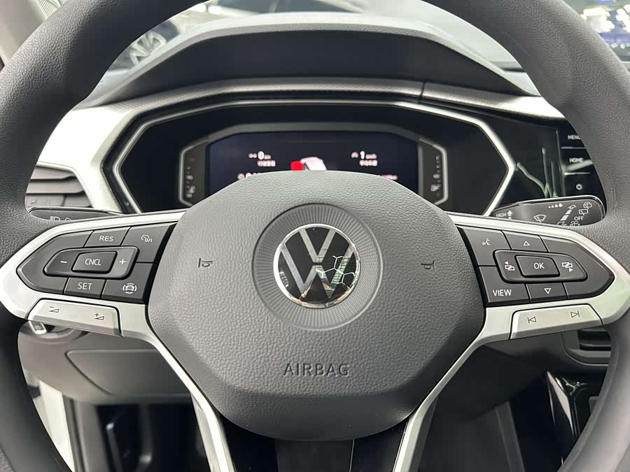 Volkswagen Tacqua 2023 car image #13