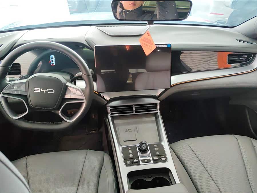 BYD Seal 07 DM-i 2025 car image #13