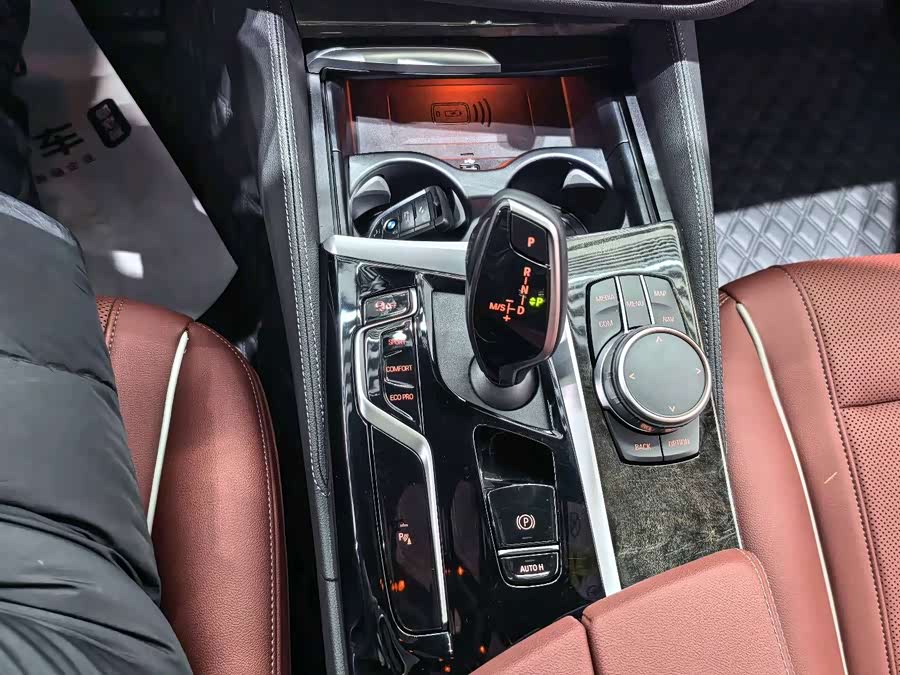 BMW 5 Series 2024 #13 BMW 5 Series 2024 car image #13