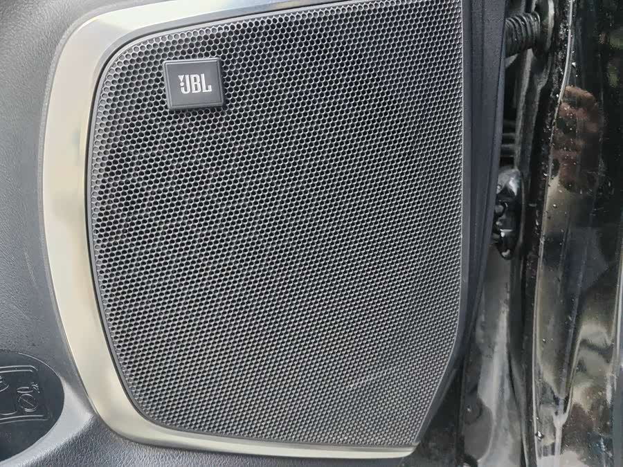 Toyota Vellfire 2020 car image #13