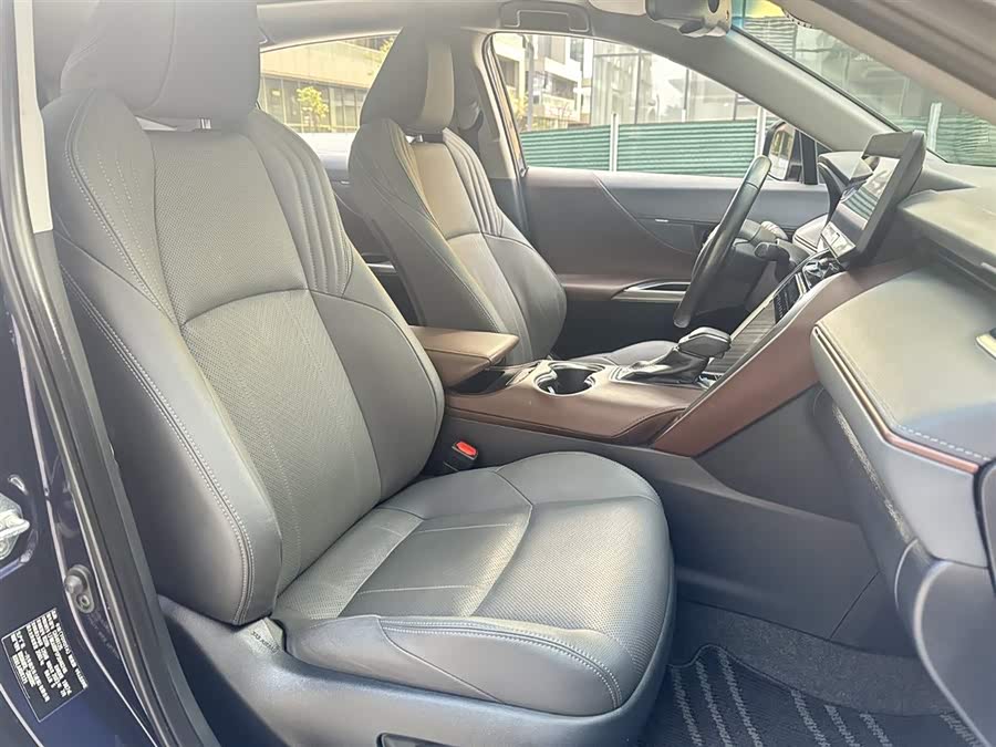 Toyota Harrier 2023 immagine di auto #13