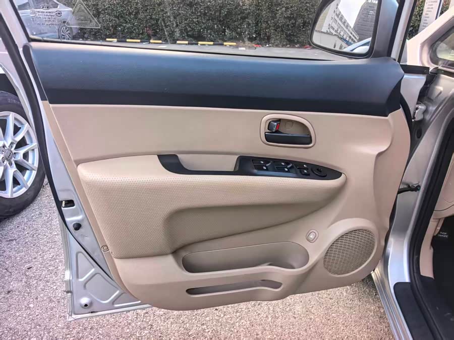 起亚 佳乐 2011 汽车图片 #13