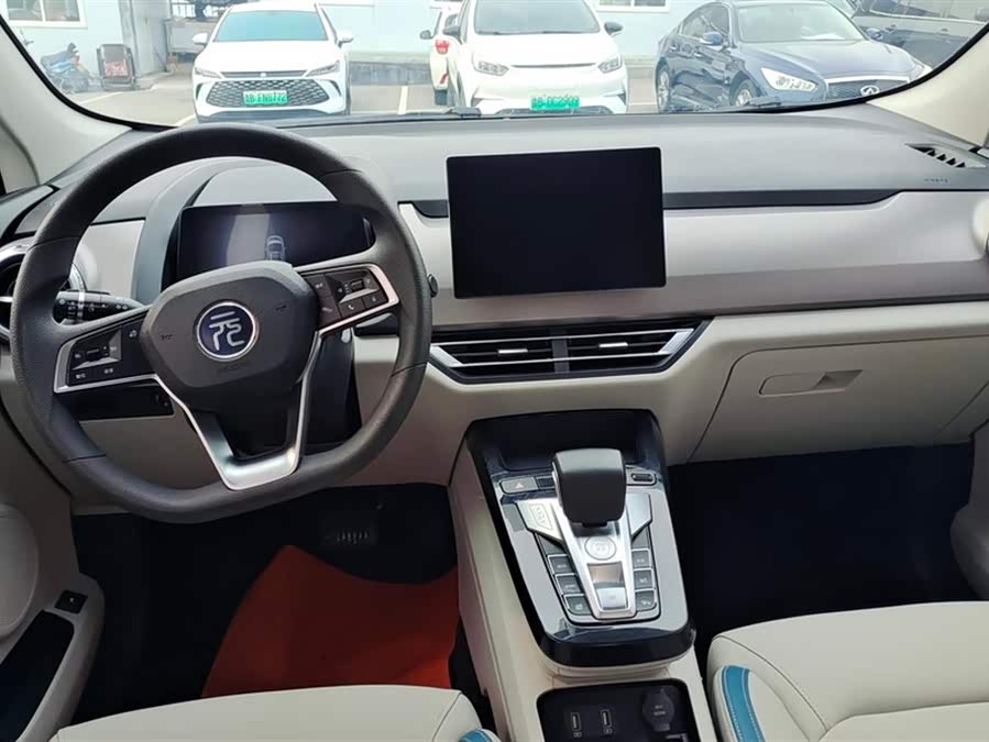 BYD Yuan Pro 2023 #13 BYD Yuan Pro 2023 car image #13