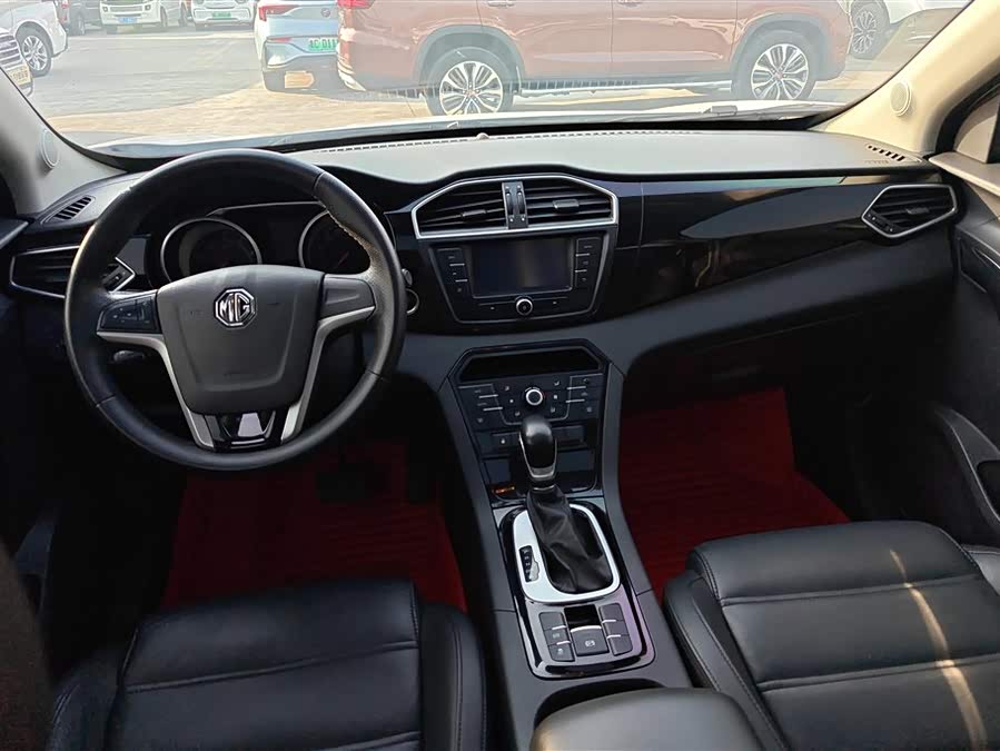 MG GS 2015 car image #13
