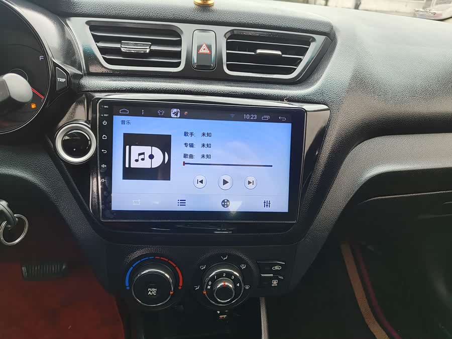 起亚 起亚K2 2013 汽车图片 #13