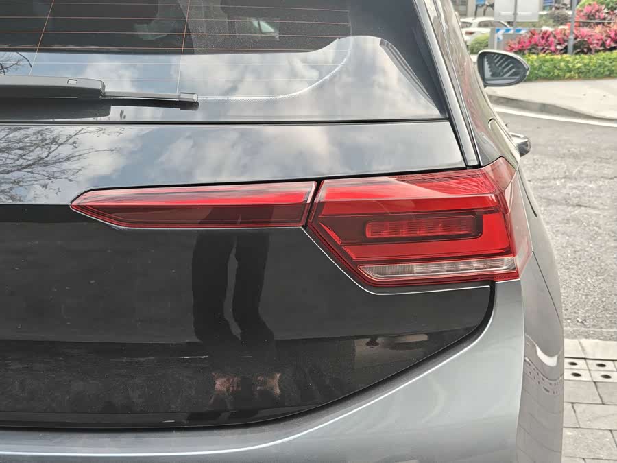 Volkswagen ID.3 2022 car image #13