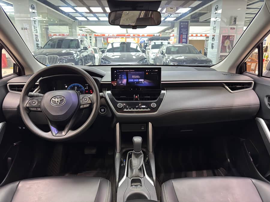 Toyota Corolla Cross 2024 car image #13