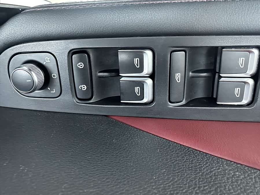 GEELY Coolray 2021 car image #13