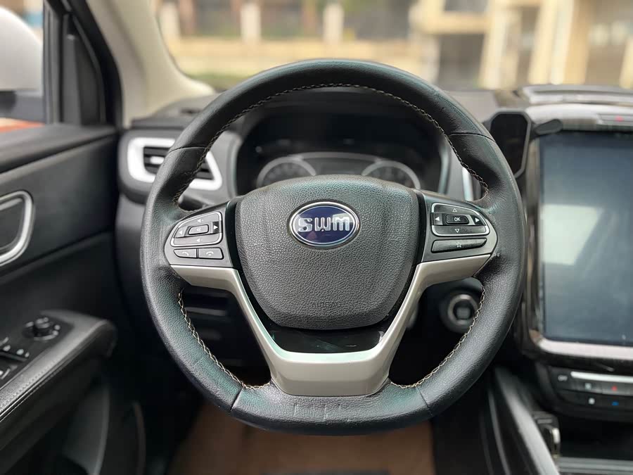 SWM斯威汽车 SWM斯威X7 2016 汽车图片 #13