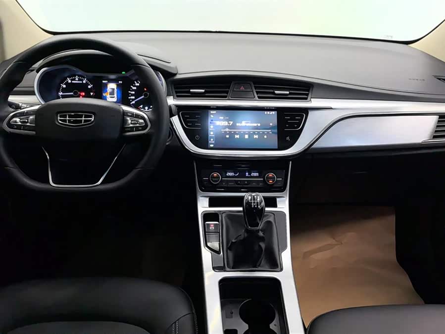 GEELY Emgrand GS 2019 car image #13